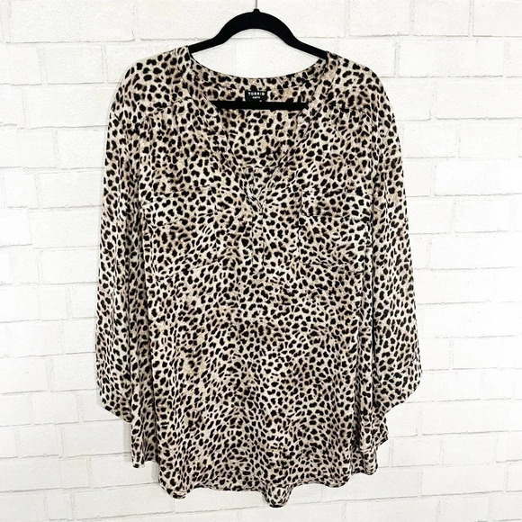 Torrid Cheetah Print Tab Sleeve Harper Blouse Women's Plus Size 4X - Picture 2 of 9